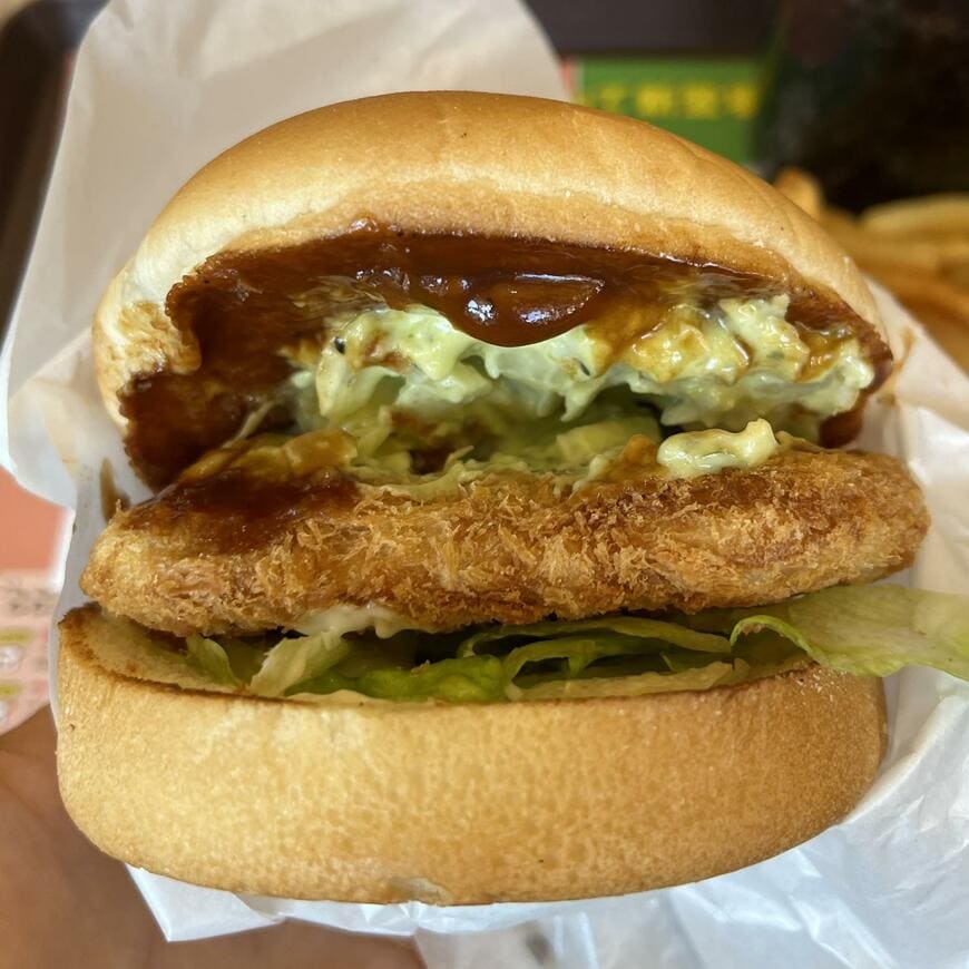 ロッテリアのバジルタルタルチキンカツバーガー