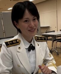 【自衛官にインタビュー】「歌手でも船に乗るの？」海自の有名歌姫が明かす“裏の顔”と笑顔のメッセージが話題