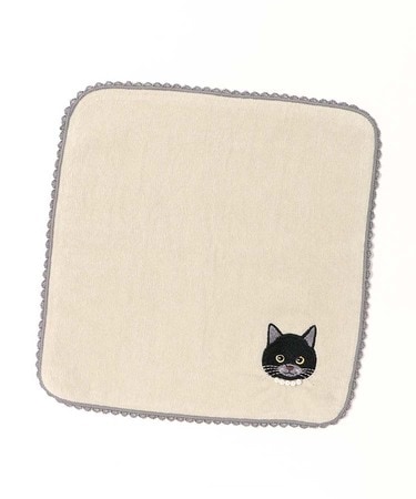 猫ちゃんに真珠！？おしゃれなブルーブルーエ〈猫ちゃん刺繍ハンカチ