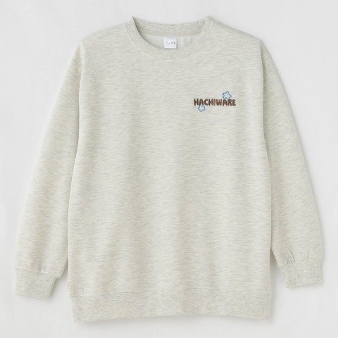 ハチワレデザインのトレーナー