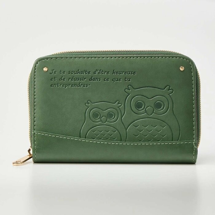 濃すぎず、絶妙な高級感を演出してくれる色合い