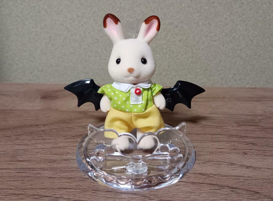 筆者撮影（セリア、ぬいぐるみデコスタンド 天使と悪魔）