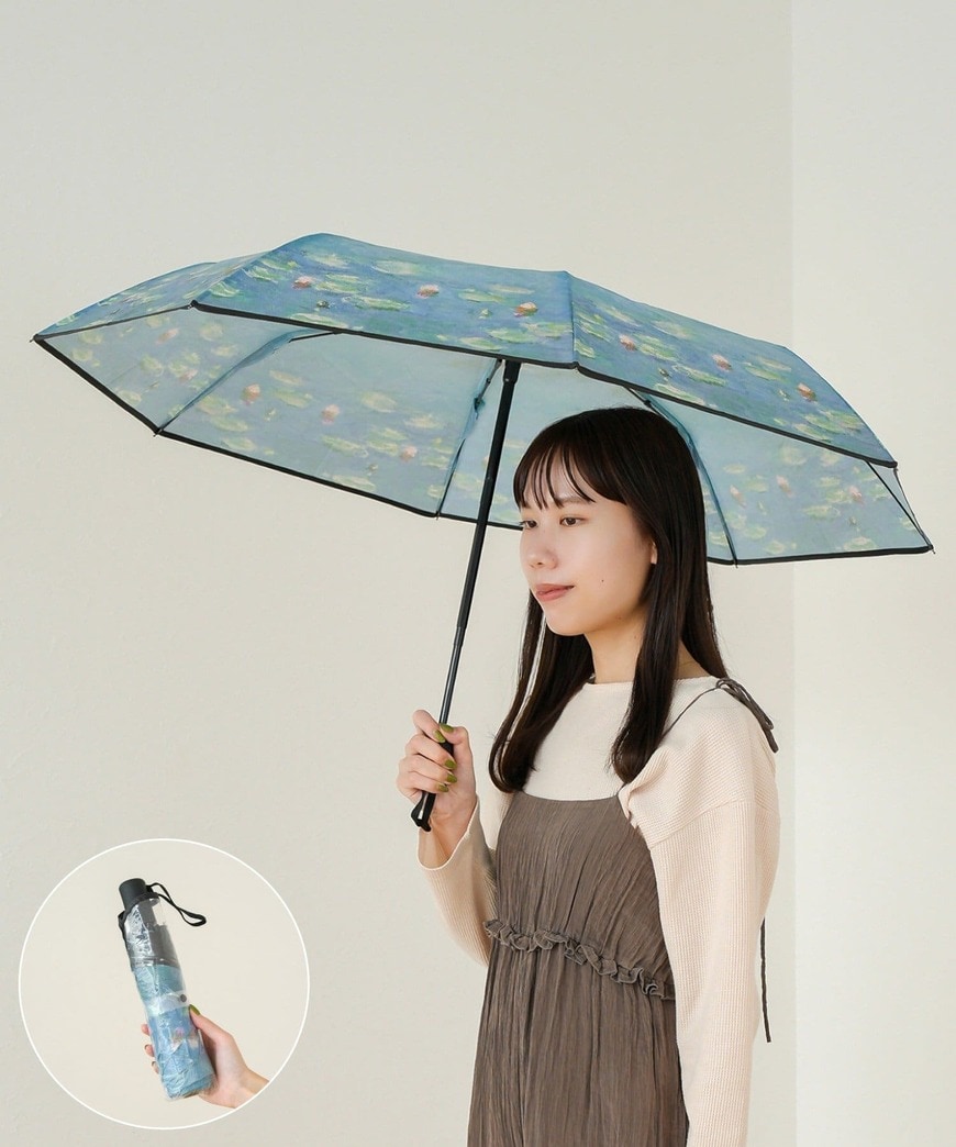 持ち歩きやすい「名画プリントビニール折傘」（1320円）