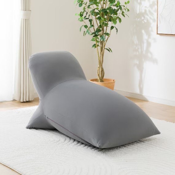 出所：ニトリ公式 ビーズソファ テトラ型 ロングタイプ