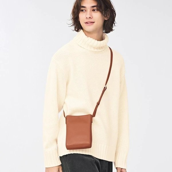 出所：GU公式ファッション通販サイト リアルレザーミニショルダーバッグ+E