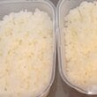 【妻が夫に作る2種類の冷凍弁当】おかずをドドンとのっけた鮭弁当＆トンテキ弁当が「最高」と話題！