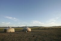モンゴルの移動式住居「ゲル」の作り方を公開！最初の工程に「どこでもドアみたい」「これだけでアート」