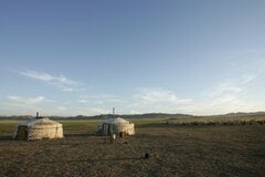 モンゴルの移動式住居「ゲル」の作り方を公開！最初の工程に「どこでもドアみたい」「これだけでアート」