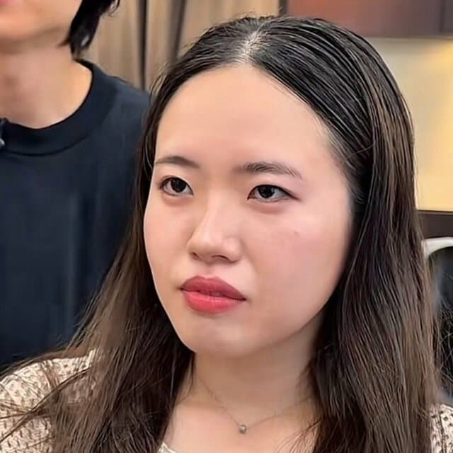 「めっちゃうねってる」と悩む女性がくびれボブで大人ボブにチェンジ！髪のうねりが気になる女性がグッと素敵に
