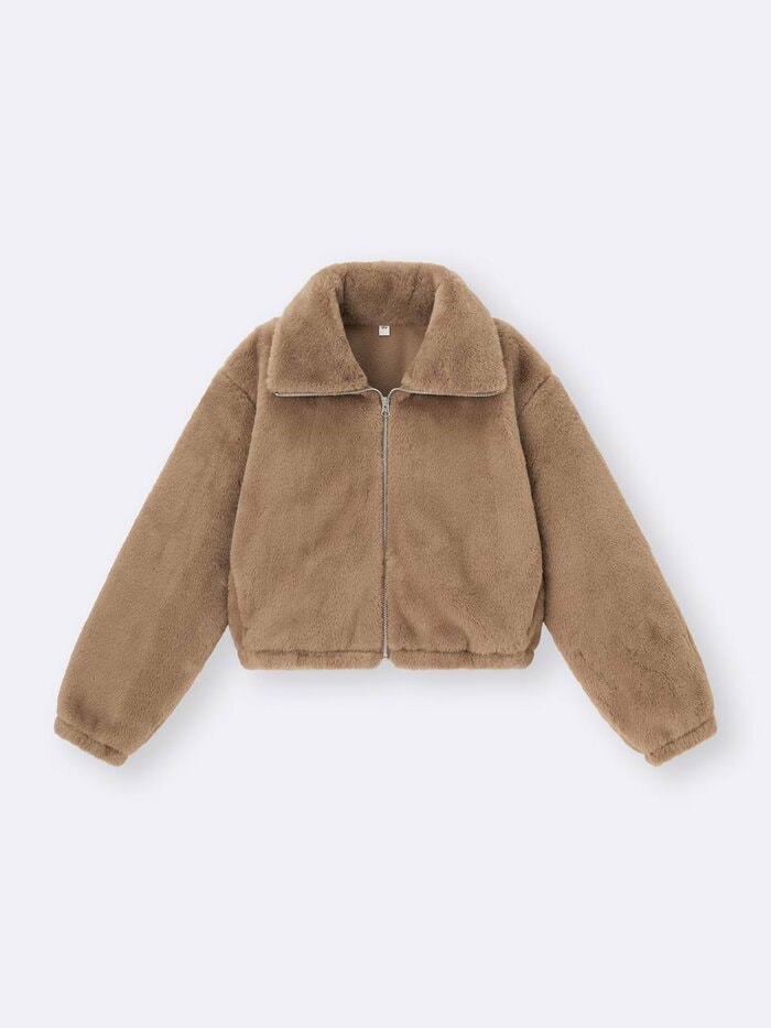 温かみがあり秋冬らしい「BROWN」