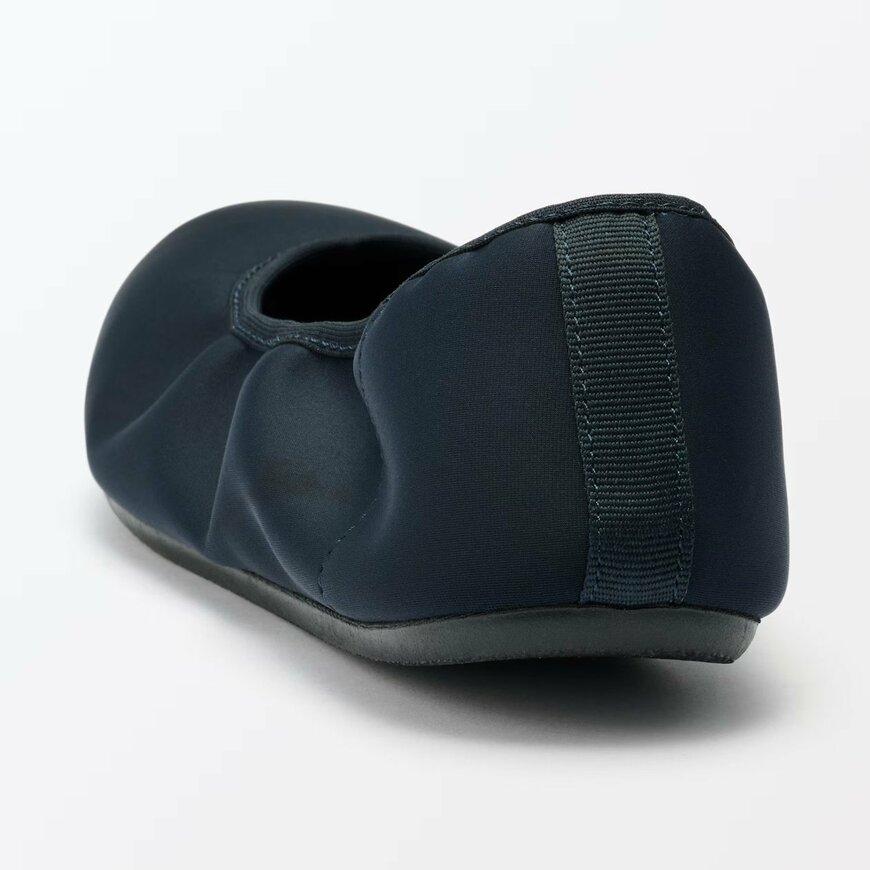 出所：無印良品公式　婦人　撥水フラットバレエシューズ