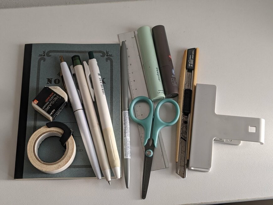 筆者撮影（Standard Products、持ち運べる文具収納ケース）
