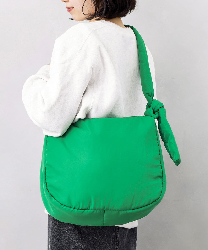 撥水加工パファーショルダーバッグ