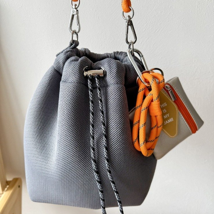 しまむら公式　レディース　ショルダーバッグ　（mayo）の画像