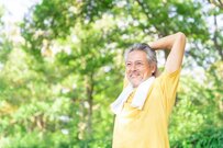 年金ライフ「65歳以降・無職世帯」の貯蓄や年金月額、生活費はいくらか