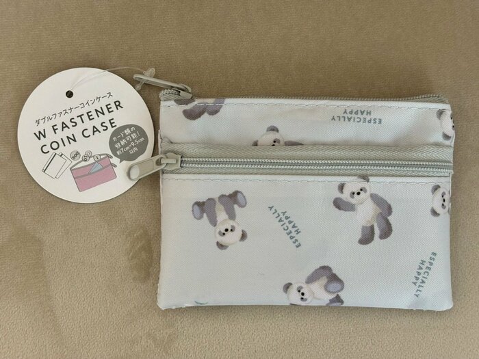 収納力も抜群なミニ財布　110円（税込）