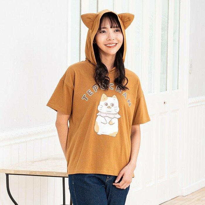 レディース　猫耳パーカ（ねこに転生したおじさん）