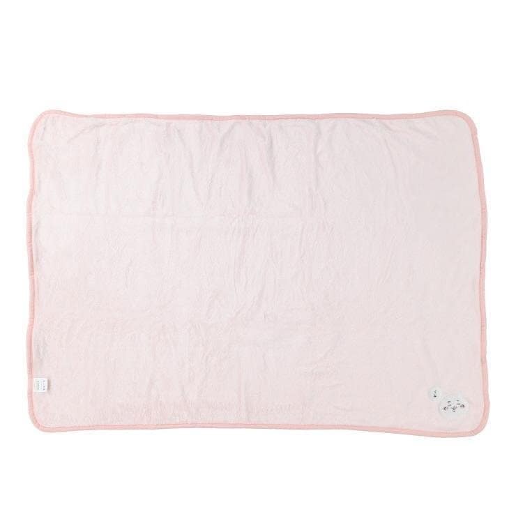 出所：しまむらパーク しまむら ポーチ付きブランケット（ひざ掛けサイズ・ちいかわ）