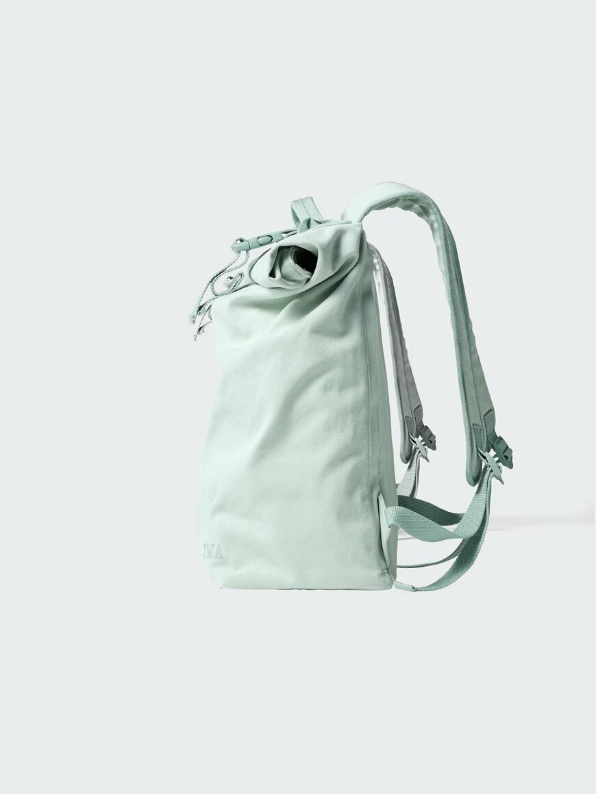 ユニクロ公式　ロールトップバックパック（GREEN、BLUE）