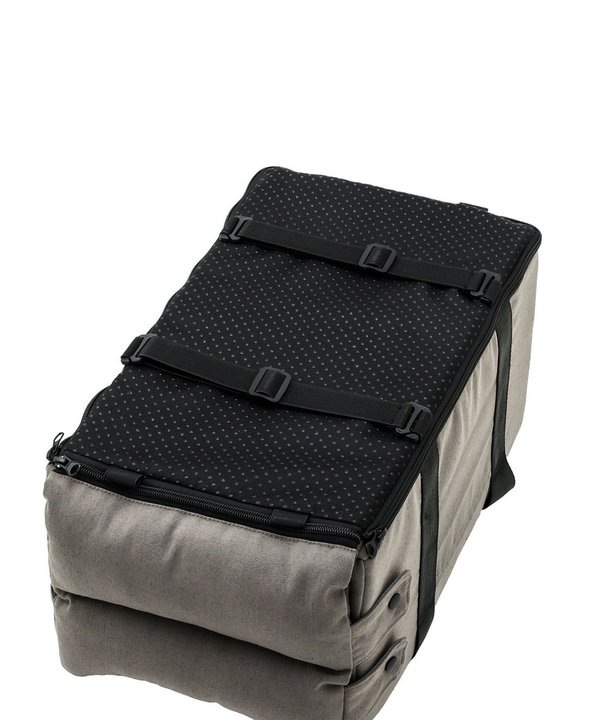 出所：3COINS公式　ドライブベッド