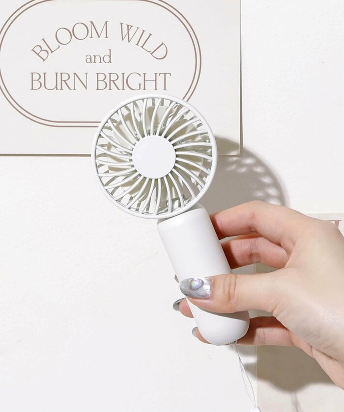 ミニハンディファン 1100円(税込)