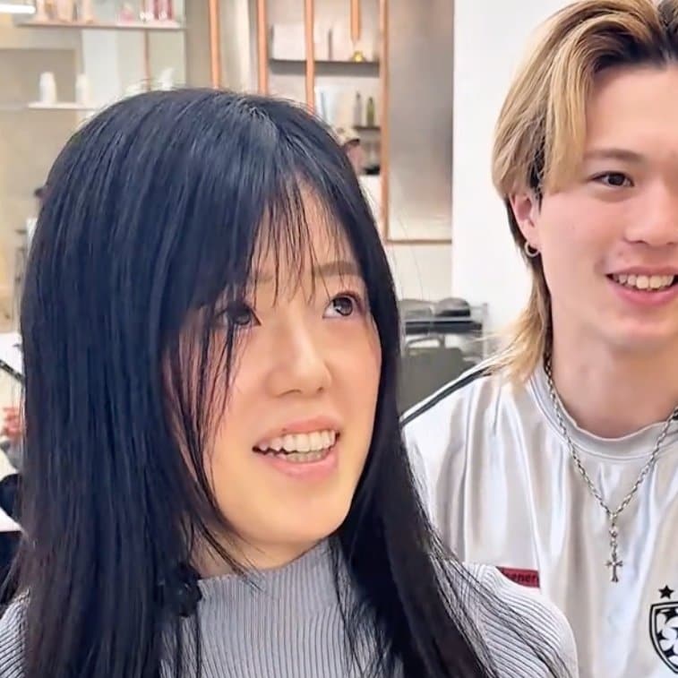 「短いの自信なかった」広島から上京した女性。黒髪ロングから一変、上品なくびれボブにスタイルチェンジ