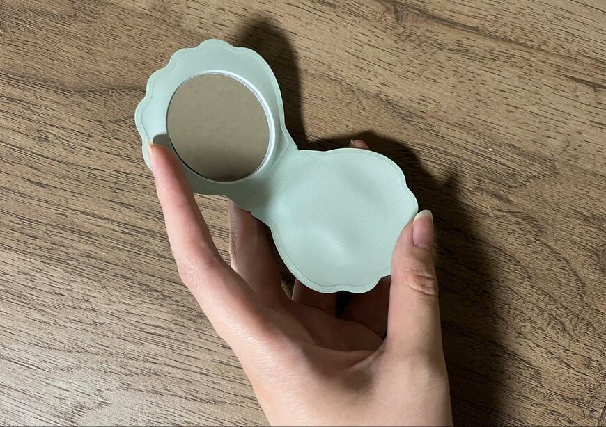 筆者撮影（セリア、ダイカットミラー/リトル・マーメイド