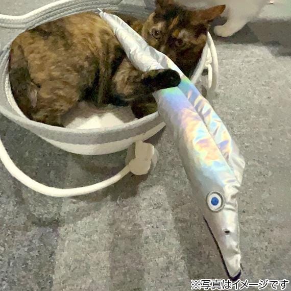 ニトリ、ペットトイ(カシャカシャ タチウオクン シルバー)商品画像