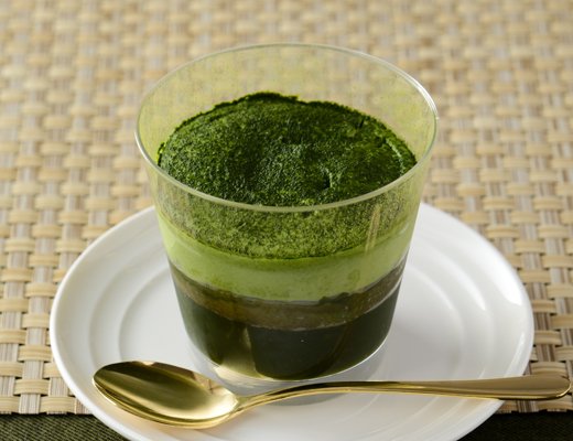 ローソンの新商品:とろける抹茶ティラミス(宇治抹茶わらび)