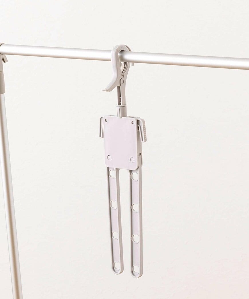 3COINS公式 まとめ干しハンガー8本掛