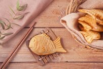 「50・60・70歳代」貯蓄と負債はいくら？二人以上世帯の平均と中央値でチェック