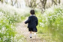 2024年12月に前倒しの「児童手当」拡充と「教育費」の現状：子育て世帯の負担はどう変わる？