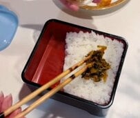 「面白みのないお弁当作っていきます」働く主婦が夫に作る”ザ・オーソドックス弁当”、SNSでは共感の声が続々