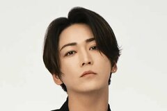 「私物見れて嬉しい」イタリアでのカジュアルな私服姿を公開した亀梨和也。アイドル時とは異なる私物を着用して撮影された姿の詳細と公開された写真の様子