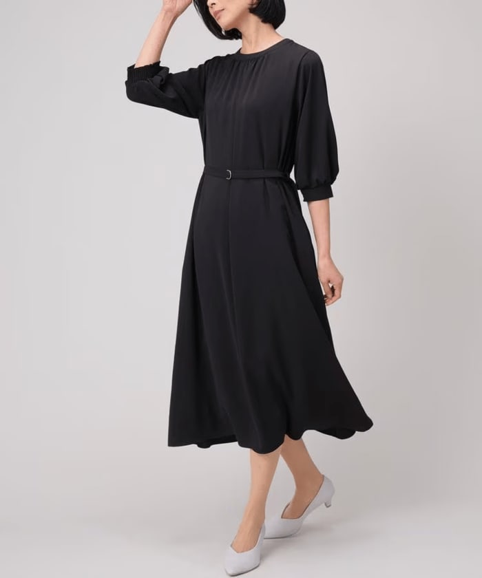 ウエストのベルトでスタイルアップ