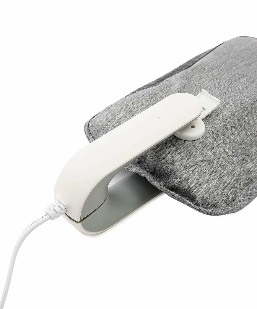 出所：パルグループ公式ファッション通販サイト 3COINS　蓄熱式湯たんぽ