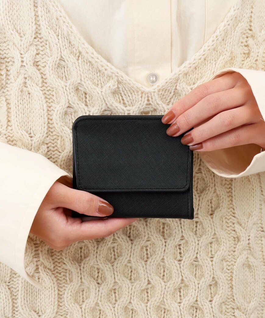 3COINS公式　極薄ミニウォレット（ブラック）