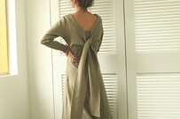 これさえあれば無敵。1枚でこなれる「技ありワンピース」