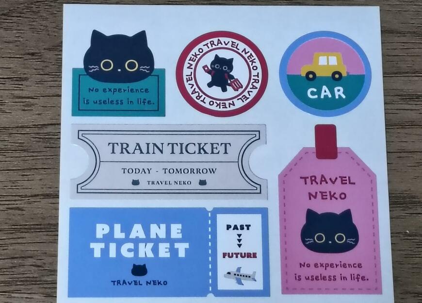 筆者撮影（キャンドゥ、ダイカットシール トラベルネコ54片）