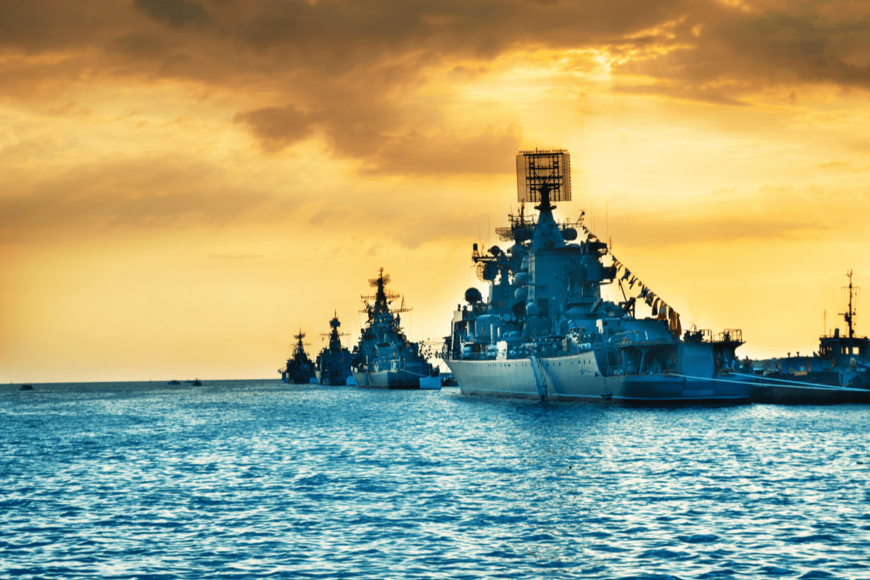 ロシア黒海艦隊がミサイルで炎上か。ロシアのGDPに占める「軍事費」の本当の割合とは