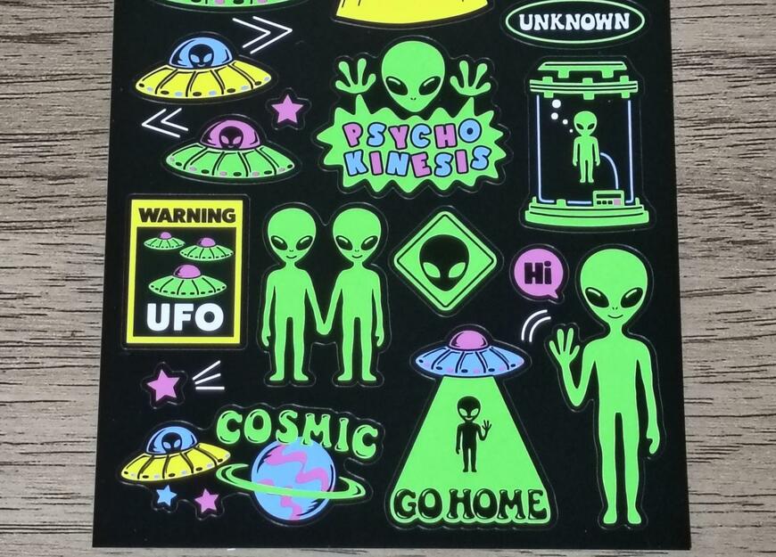 セリア、デザインシール 宇宙人とUFO商品画像