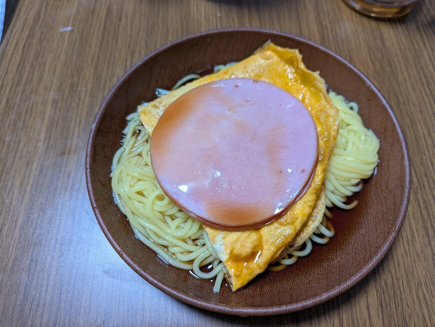 具を豪快に乗せた魂の冷やし中華