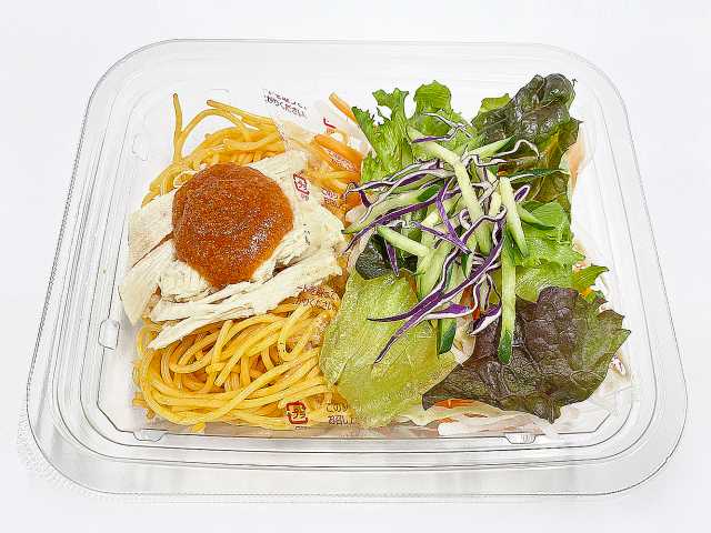 セブン-イレブンの新商品：明太子クリームと蒸し鶏のパスタサラダ