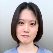 【大変身】長めボブ＆暗めカラーの女性がカットとカラーで大胆イメチェン！ショート＆明るめカラーで顔色と表情が見違える！