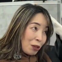 【大変身】白髪を気にする女性がベージュ色を使った白髪ぼかしで大胆イメチェン！「なんとも言えないいい色！」と大絶賛