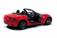 マツダ・ロードスター、手で運転できる！そのメカニズムとは？ 