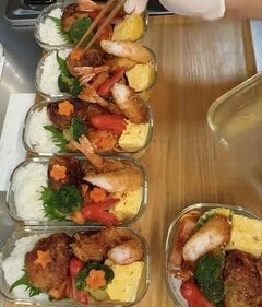 【小学生男子に作るお弁当】ハンバーグもエビフライも！ボリューム満点＆見た目も可愛い母の愛情たっぷり弁当が話題