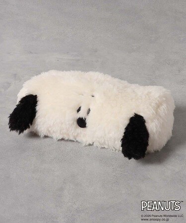 まるで「スヌーピー」のぬいぐるみ！？もこもこフェイスの〈PEANUTS