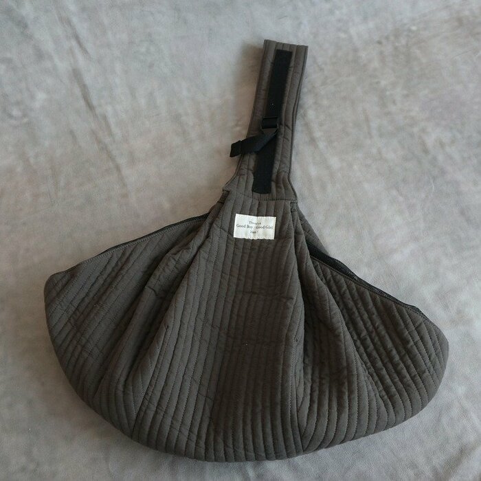 コーデしやすいシンプルなカラー