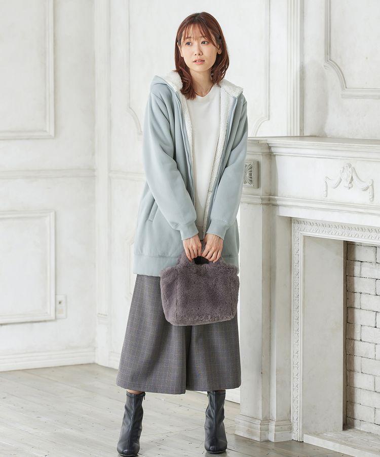 出所：ハニーズ公式通販 裏ボアロングパーカー